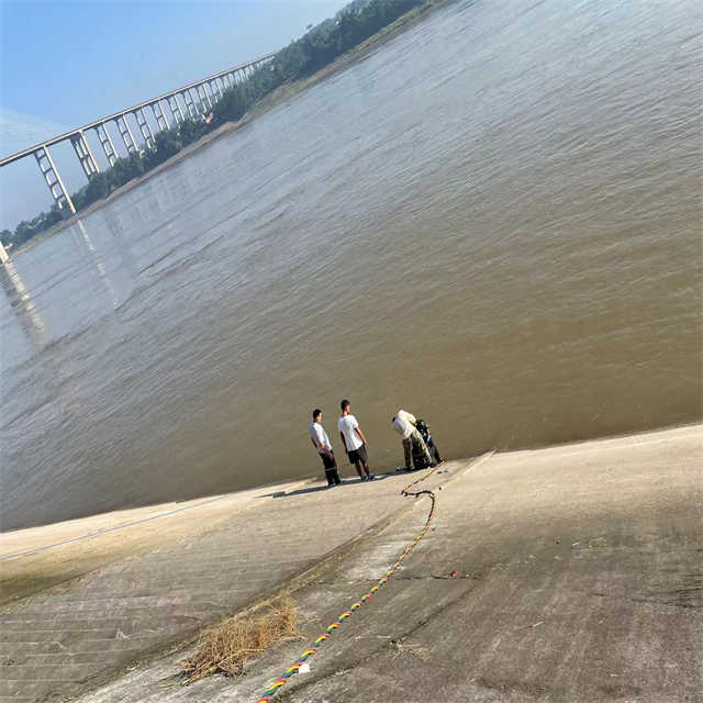 ˮ�´�ƬF(xi��n)��